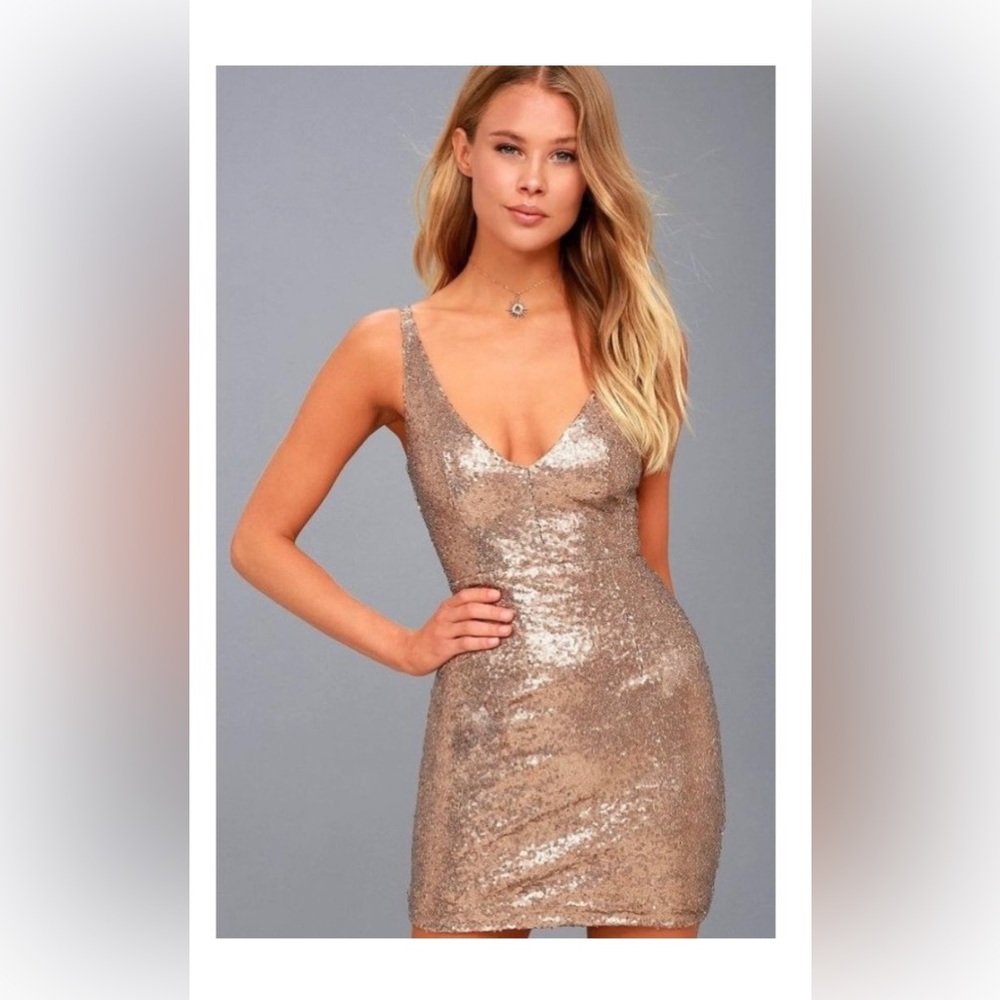 Lulus Champagne Showers Matte Sequin Bodycon
Dress Bronze M
